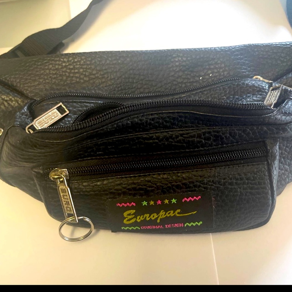 Europea bag Europea black leather.